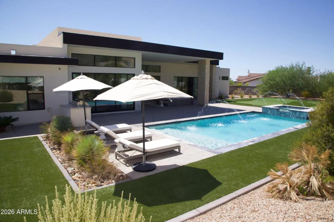 Real Estate Picture 37