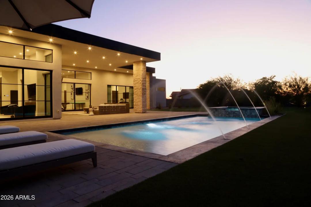 Real Estate Picture 40