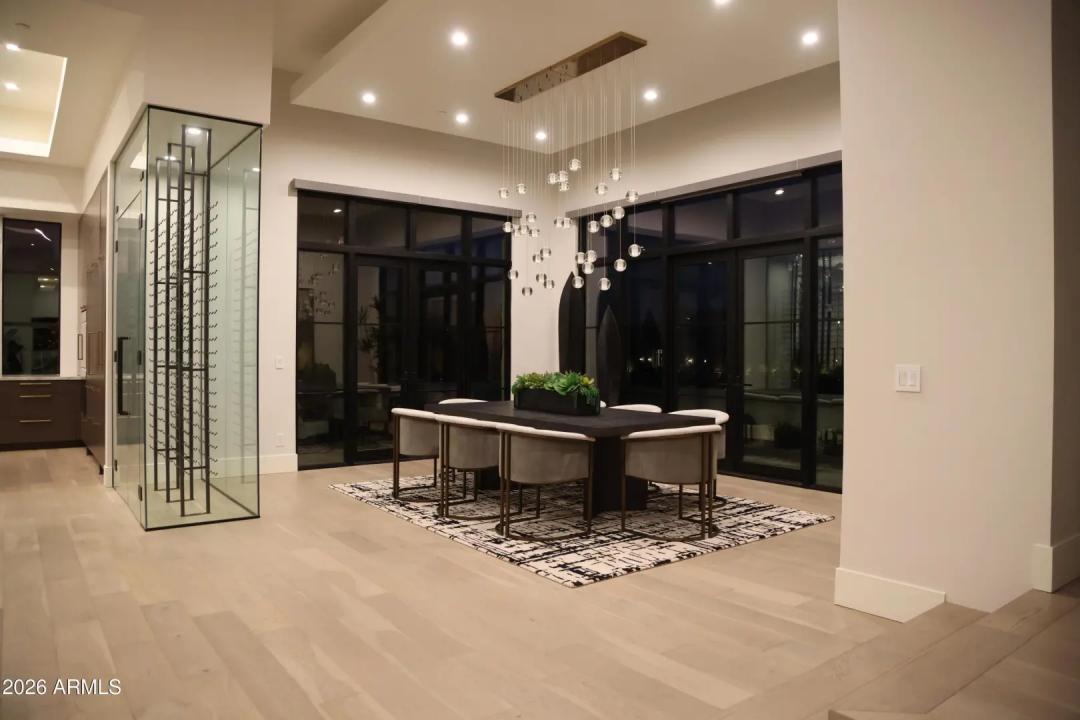 Real Estate Picture 10