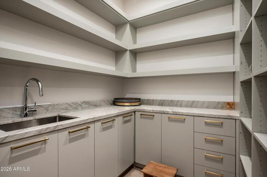 Real Estate Picture 19