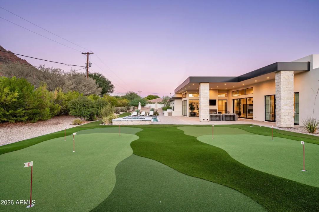 Real Estate Picture 38