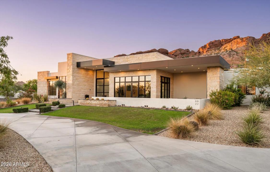 Real Estate Picture 3