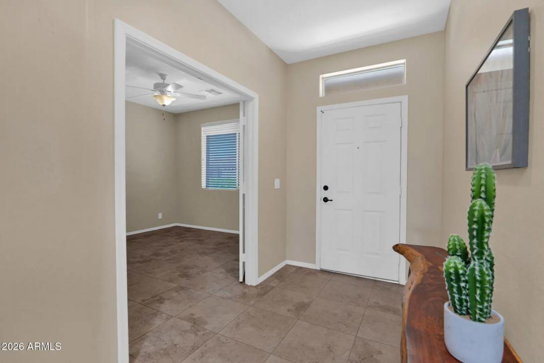 Real Estate Picture 4