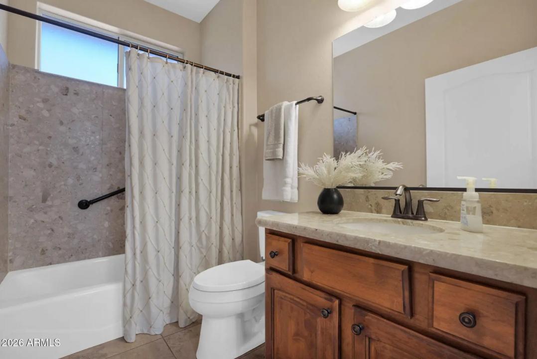 Real Estate Picture 21