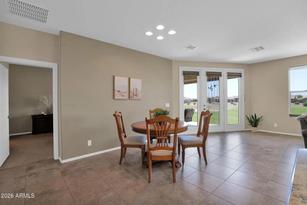 Real Estate Picture 6