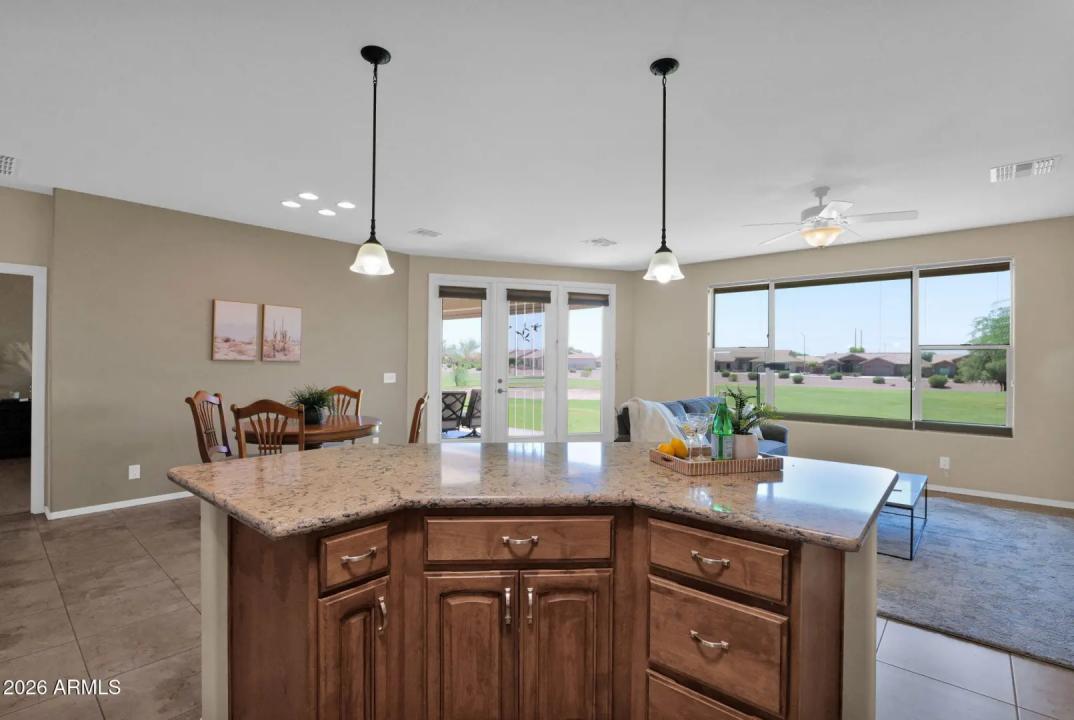 Real Estate Picture 13
