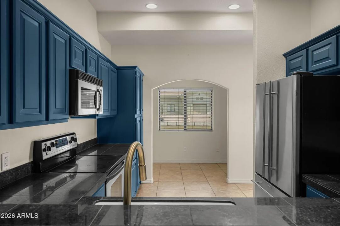 Real Estate Picture 5