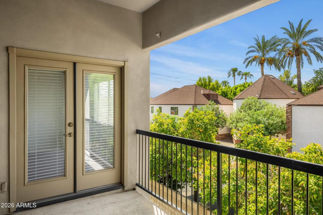Real Estate Picture 10
