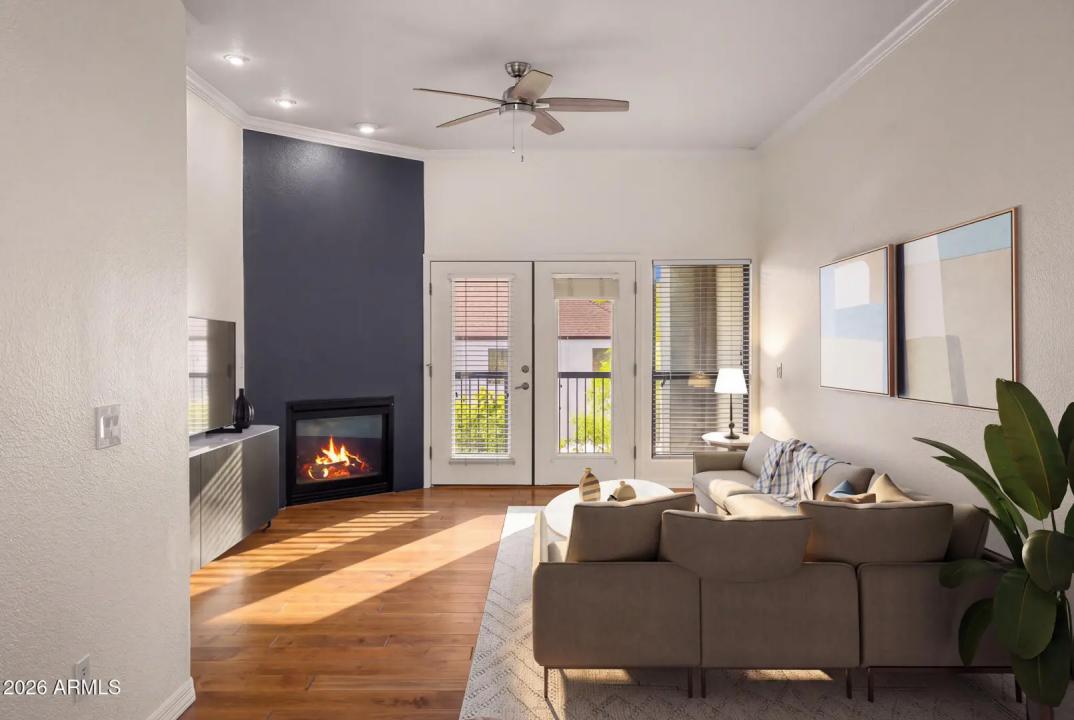 Real Estate Picture 3