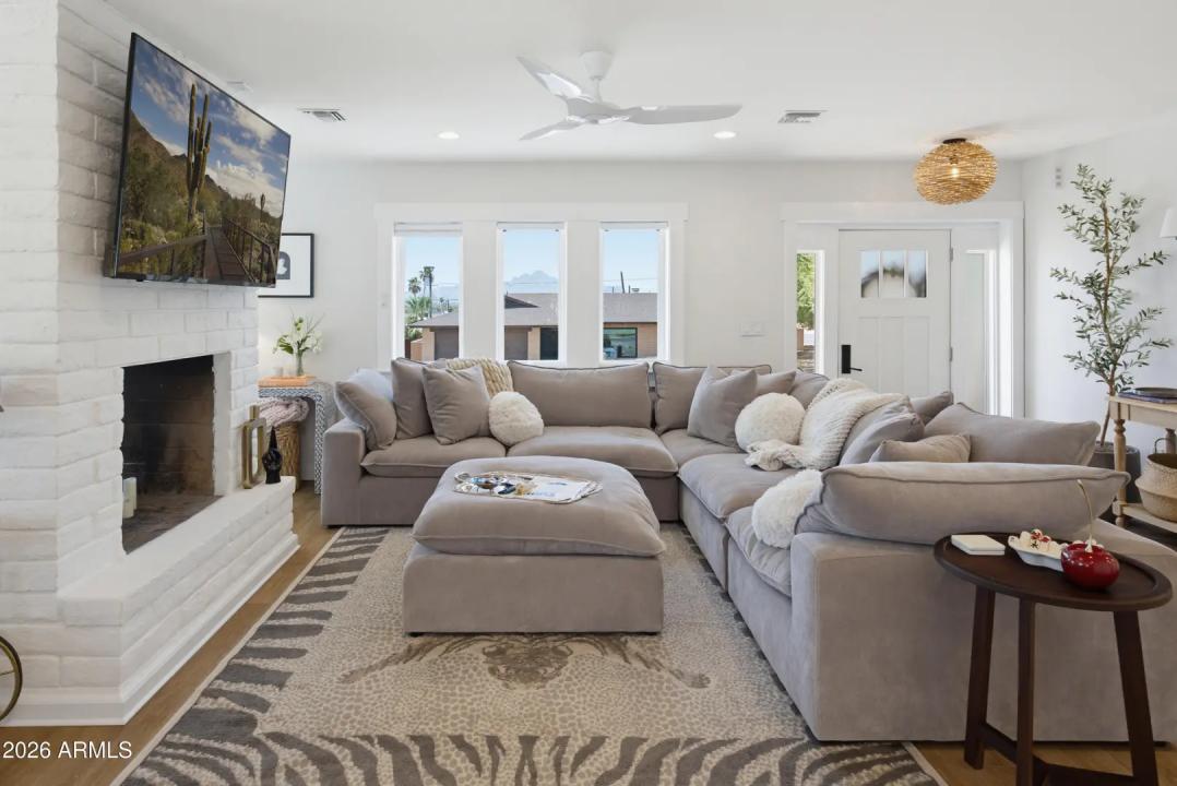 Real Estate Picture 44