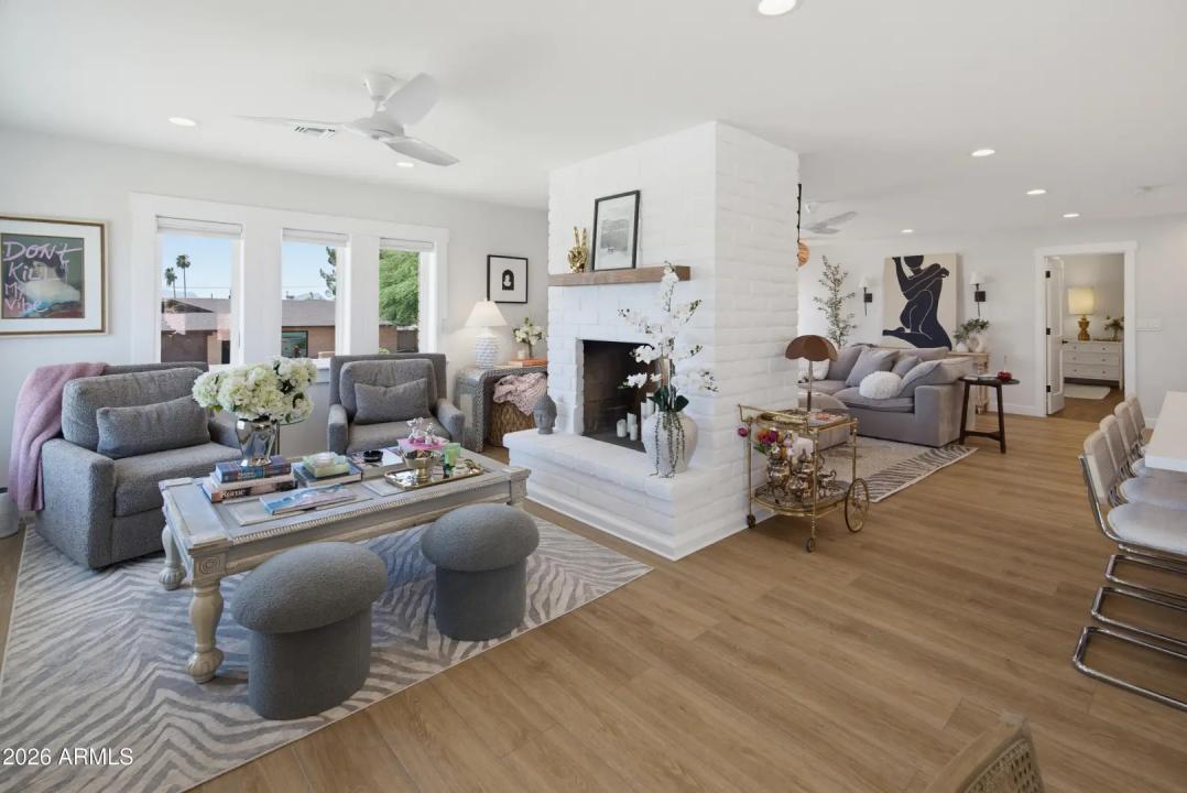 Real Estate Picture 30