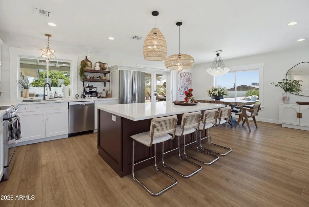 Real Estate Picture 2