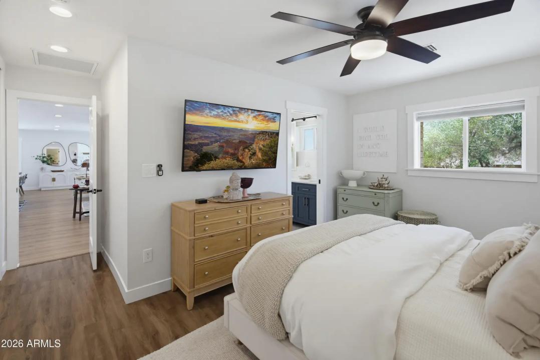 Real Estate Picture 56