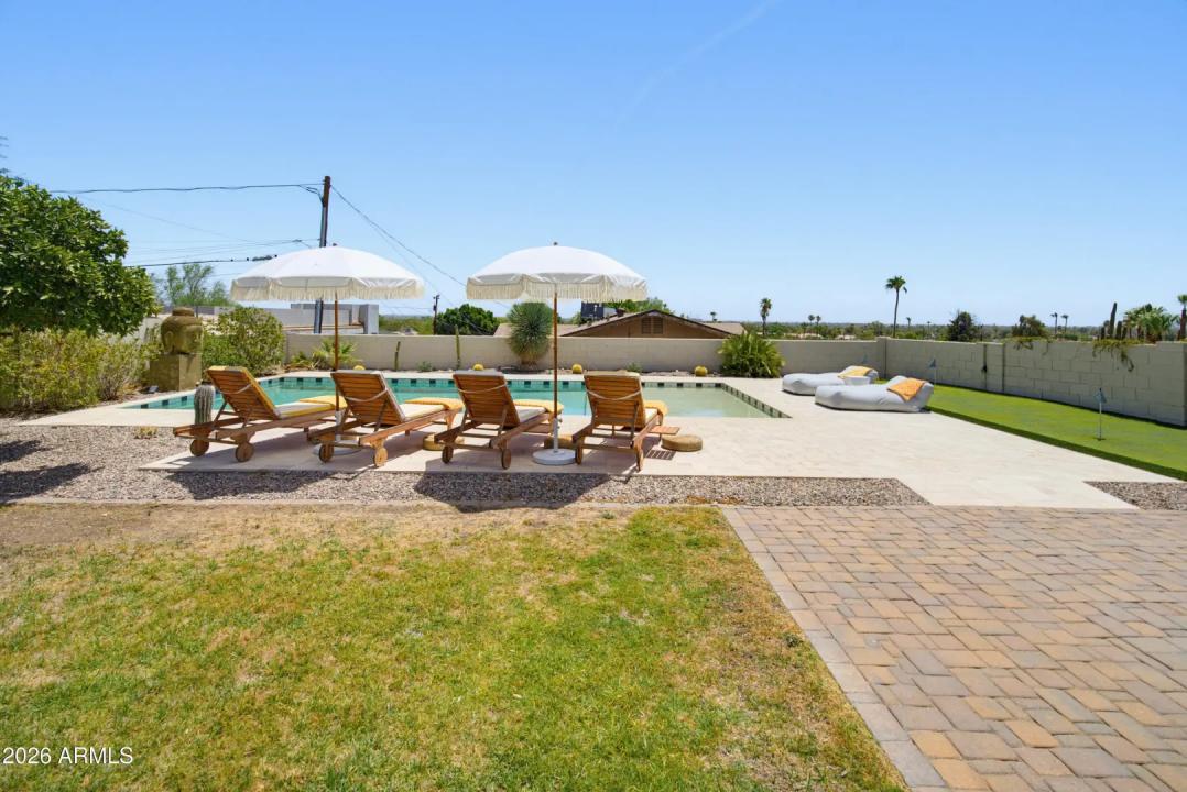 Real Estate Picture 60