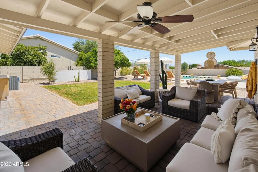 Real Estate Picture 13