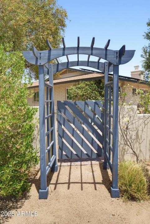 Real Estate Picture 32