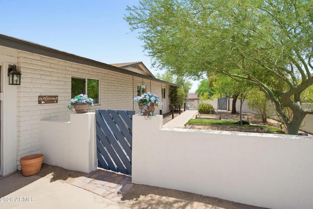 Real Estate Picture 34