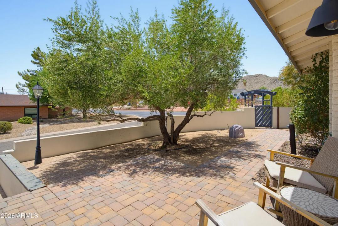 Real Estate Picture 35