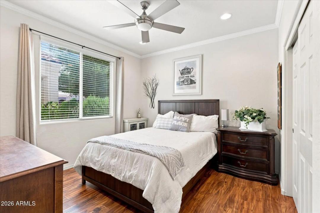 Real Estate Picture 18
