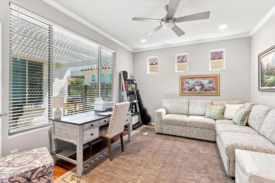 Real Estate Picture 7