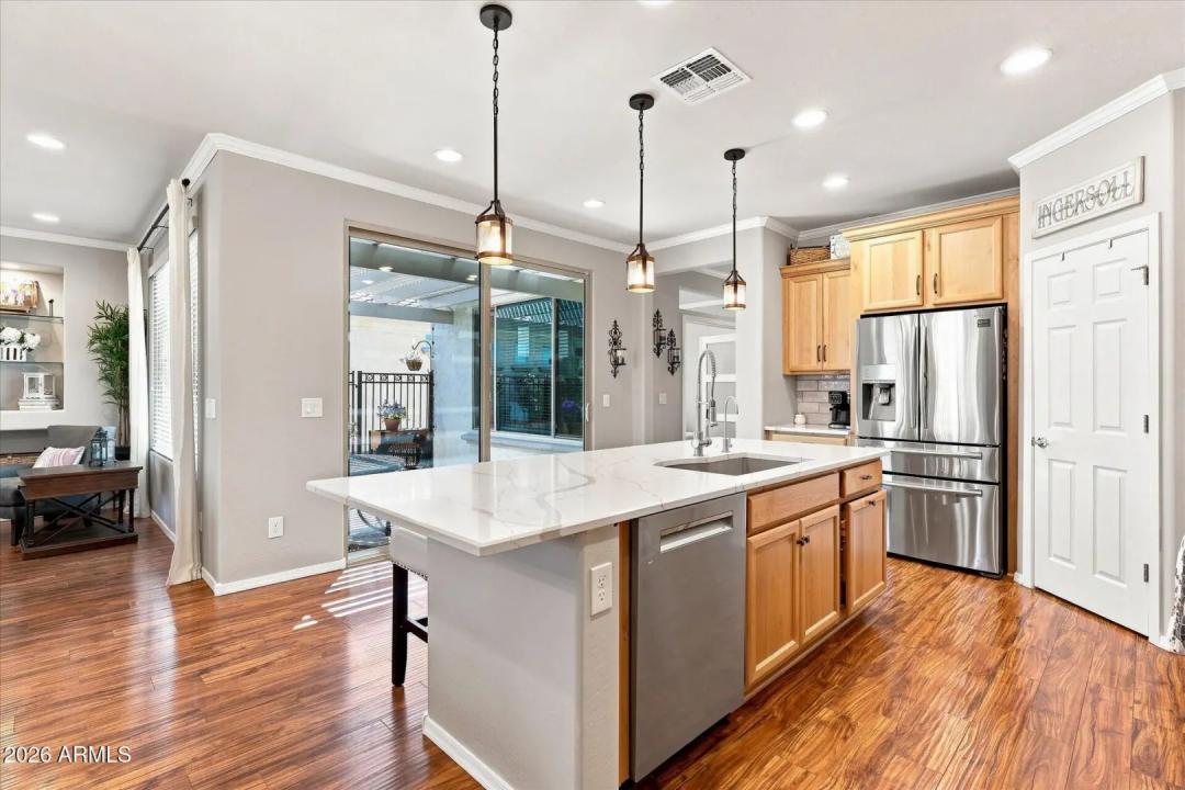 Real Estate Picture 22