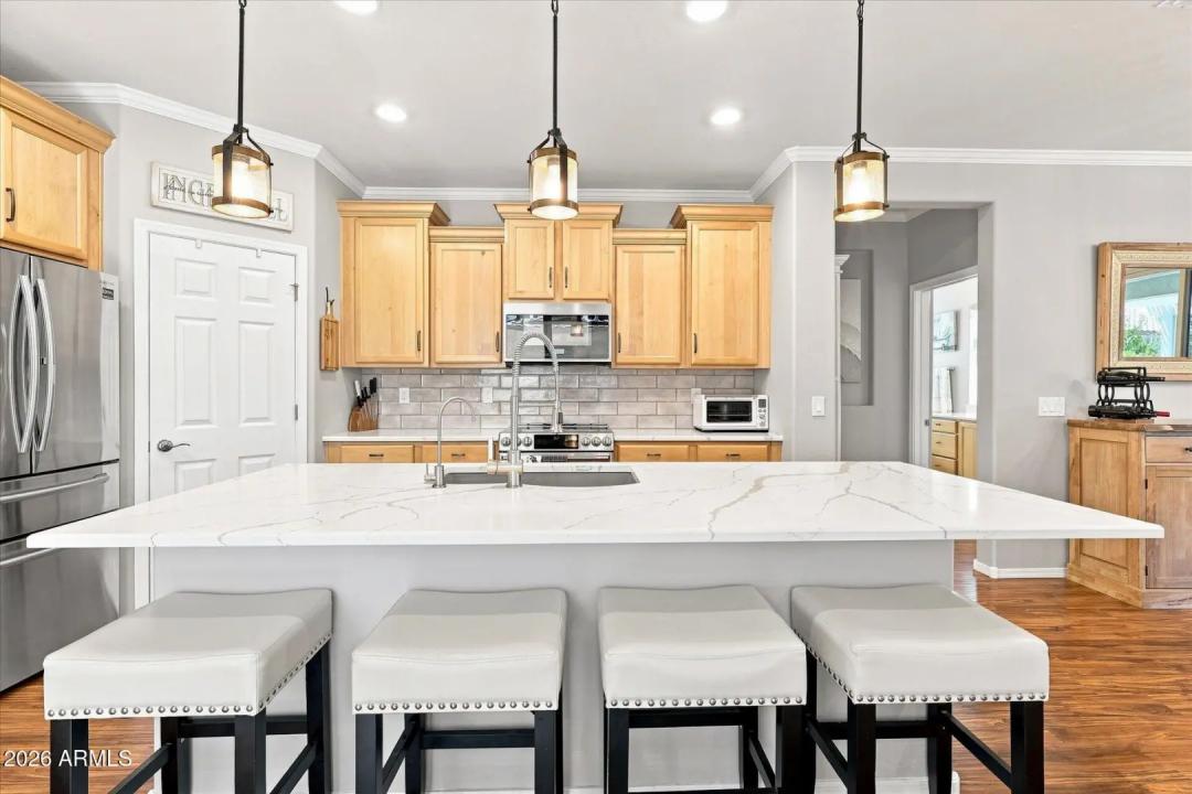 Real Estate Picture 25