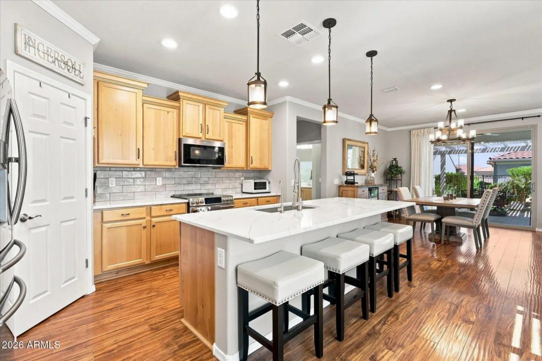 Real Estate Picture 26