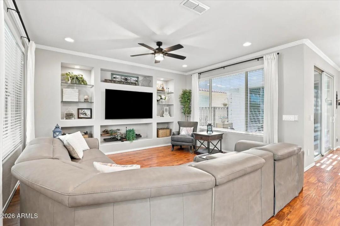 Real Estate Picture 35