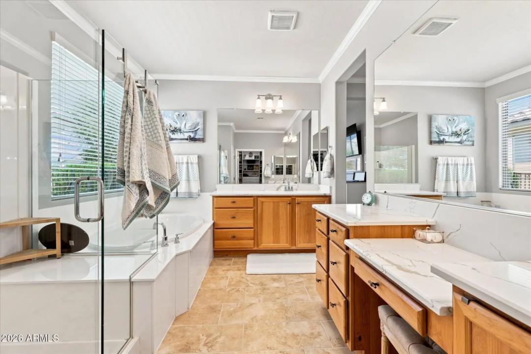 Real Estate Picture 9