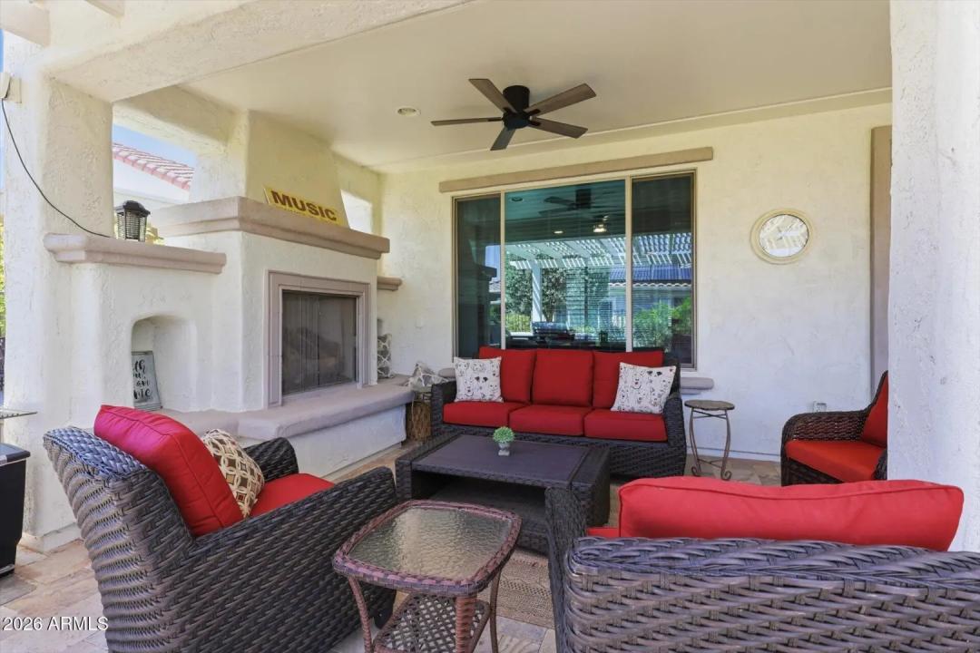 Real Estate Picture 15
