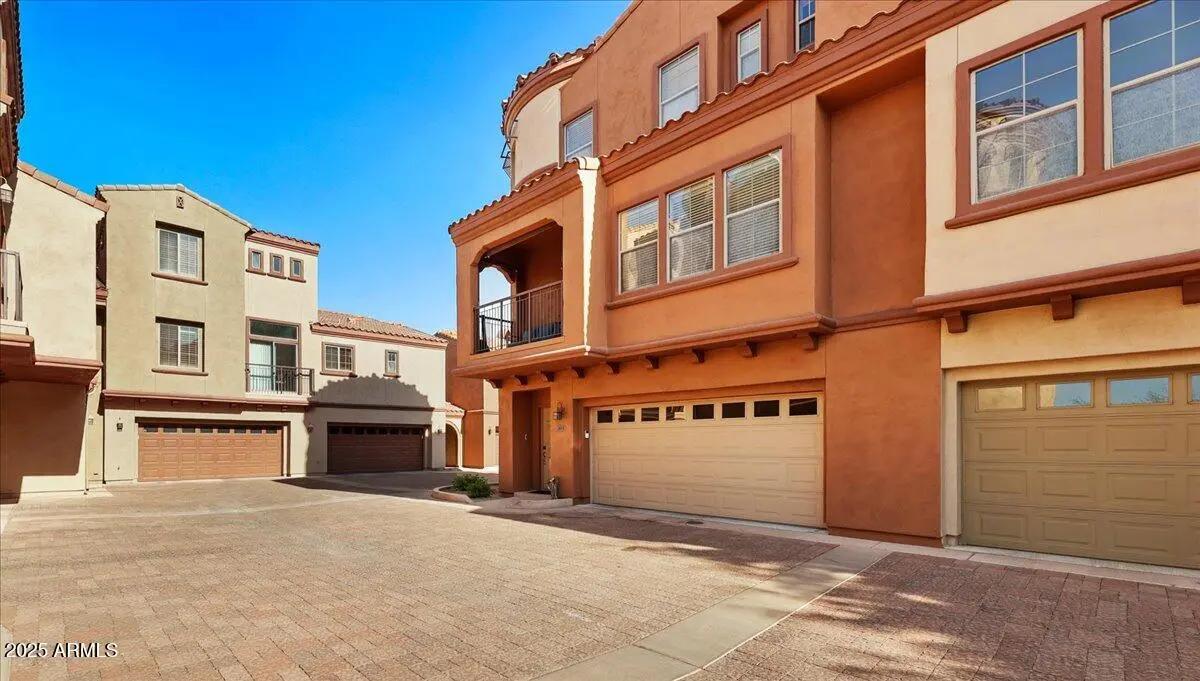 Real Estate Picture 15