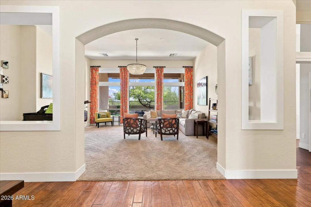 Real Estate Picture 3