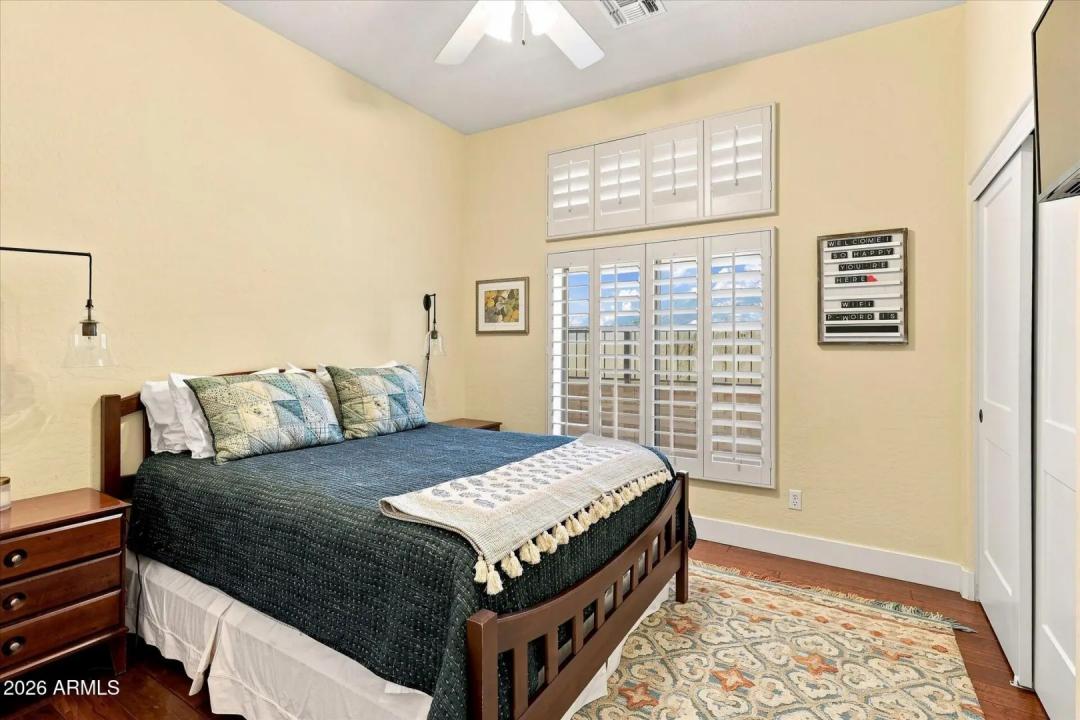 Real Estate Picture 32