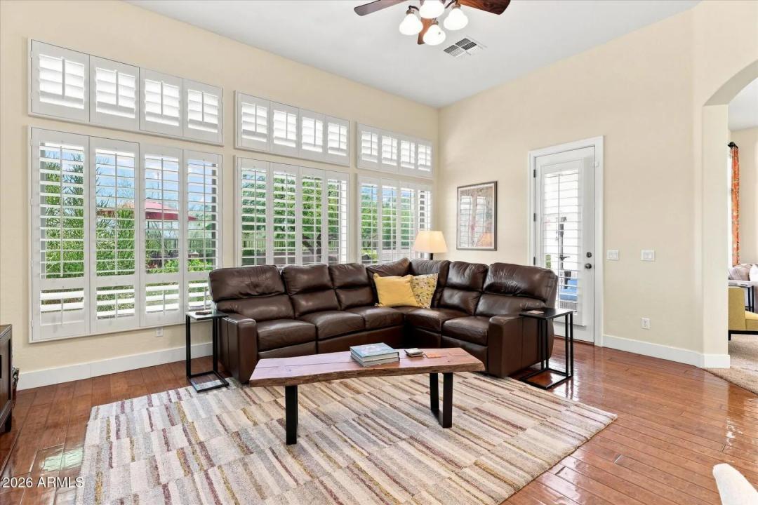 Real Estate Picture 20