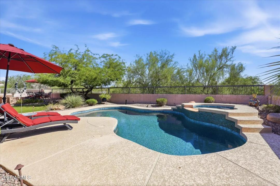 Real Estate Picture 43
