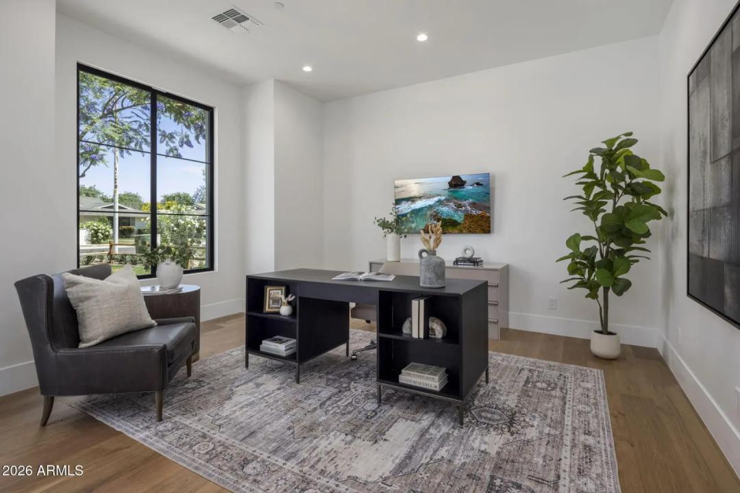 Real Estate Picture 29