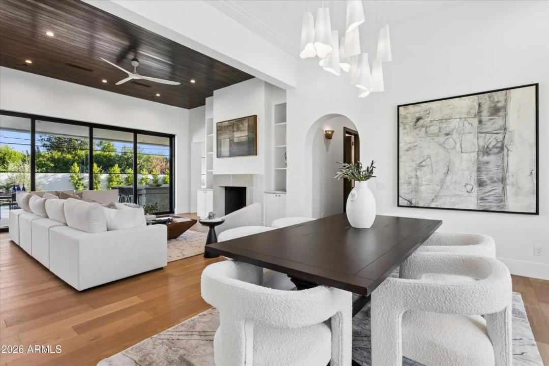 Real Estate Picture 18