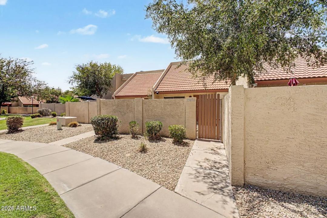 13833 N 41ST Lane Phoenix AZ 85053
