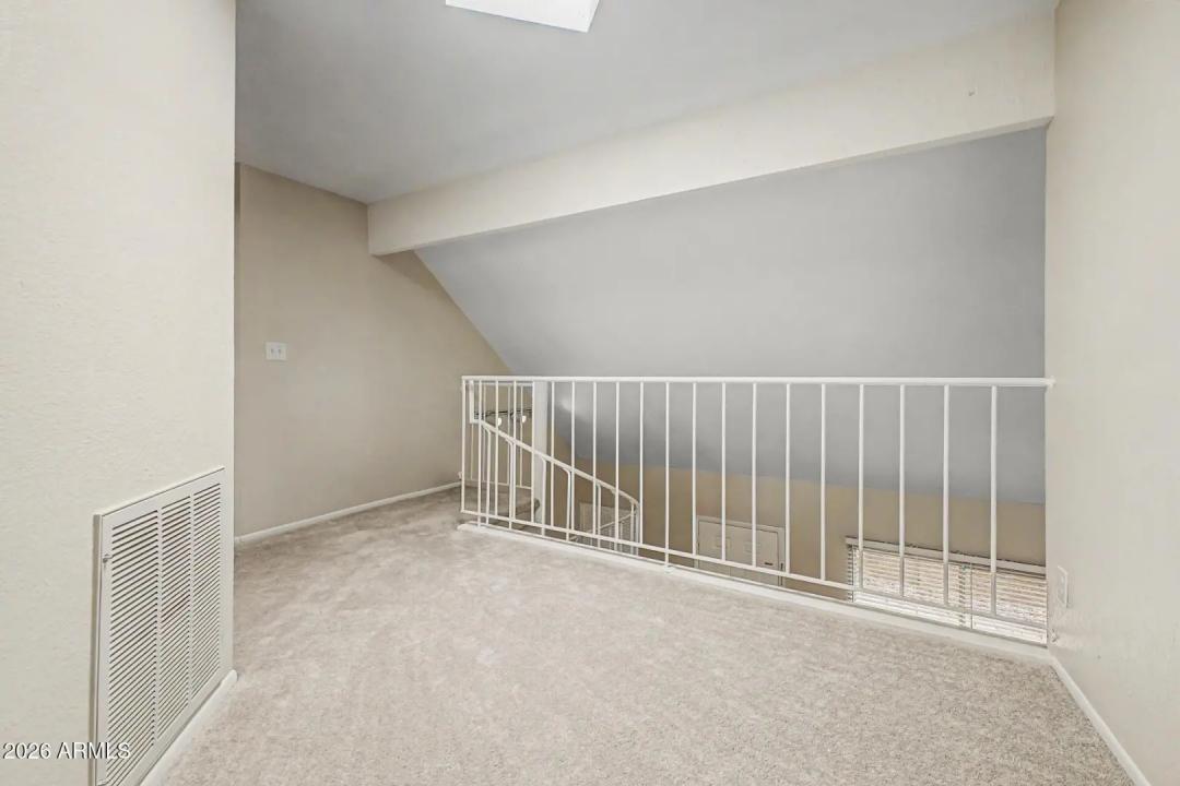 Real Estate Picture 15