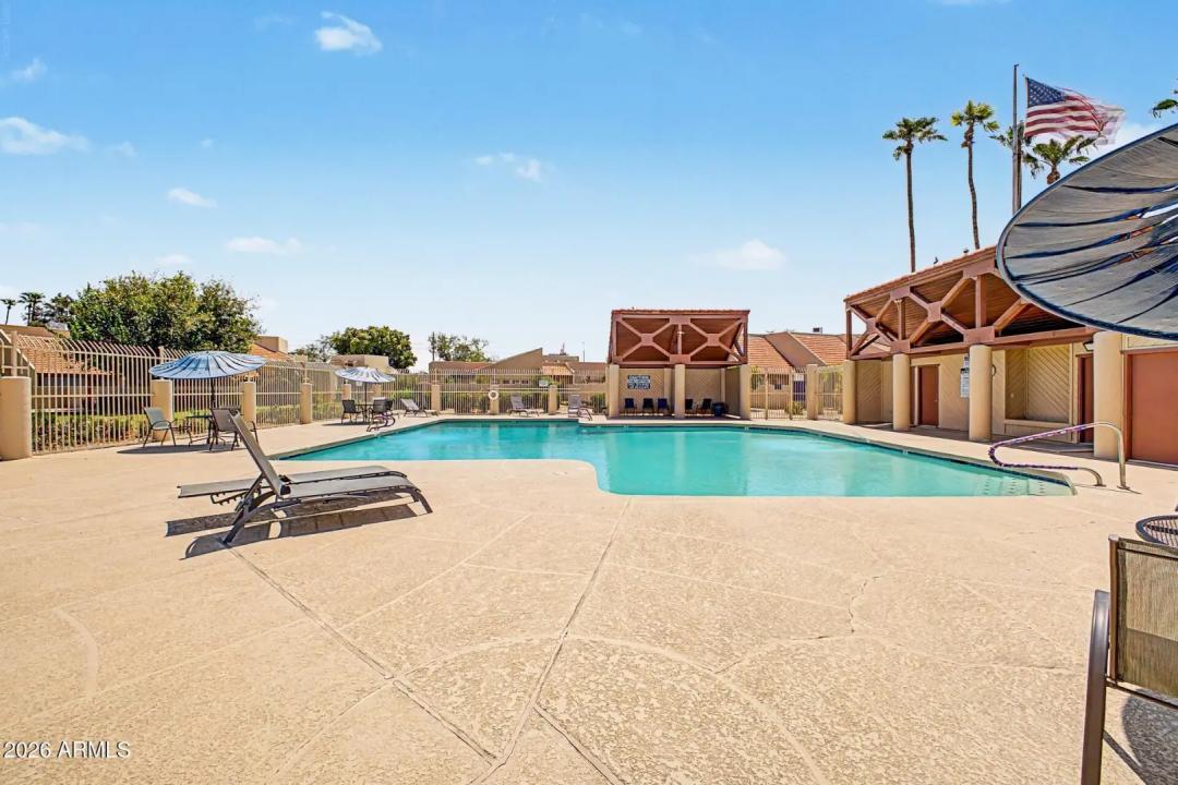 Real Estate Picture 30