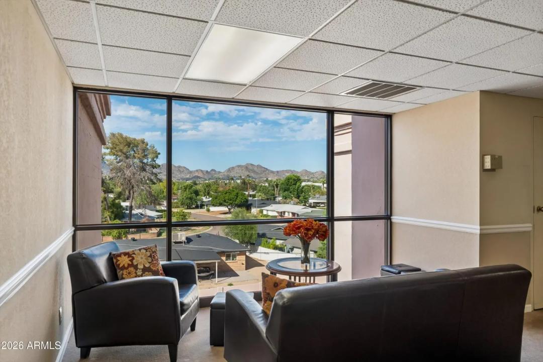 Real Estate Picture 30