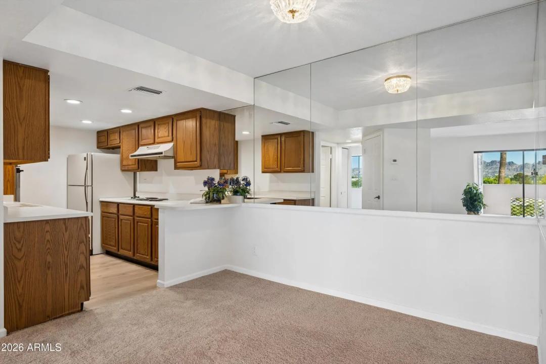 Real Estate Picture 8