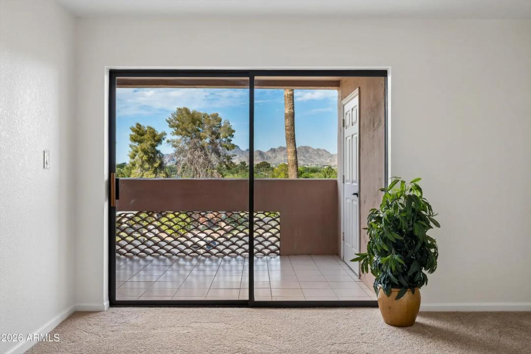 Real Estate Picture 6