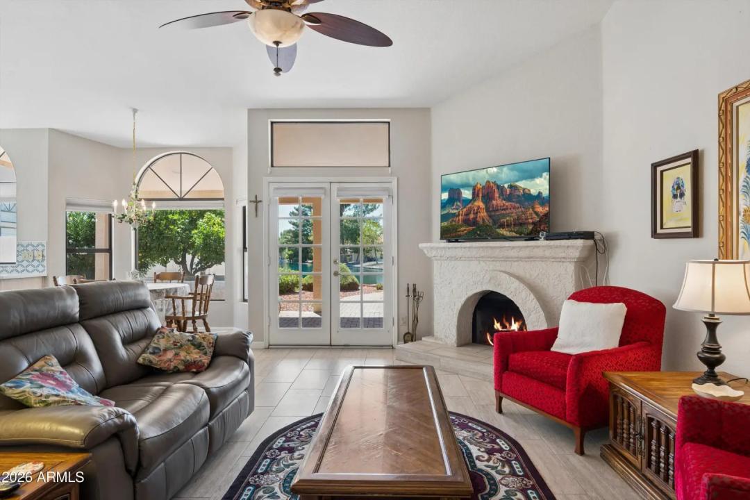 Real Estate Picture 6