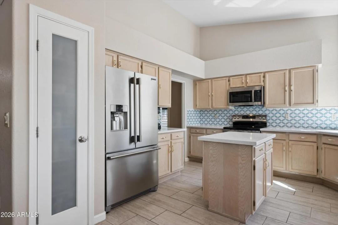 Real Estate Picture 21