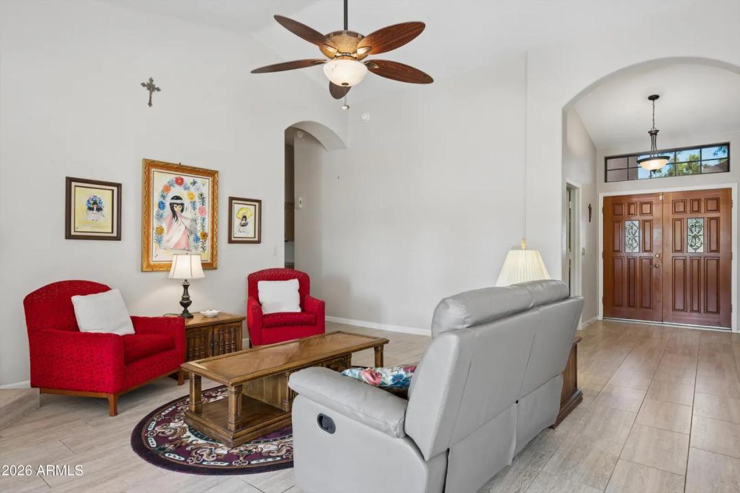 Real Estate Picture 10