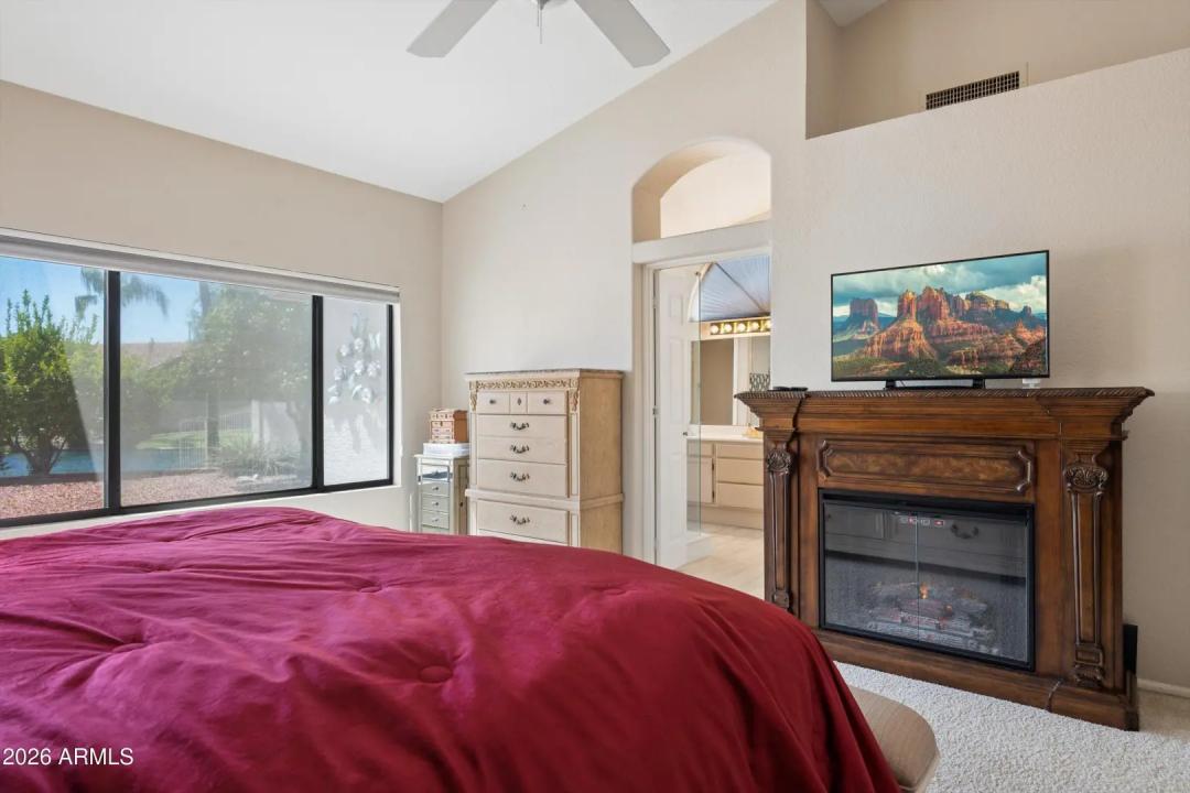 Real Estate Picture 28