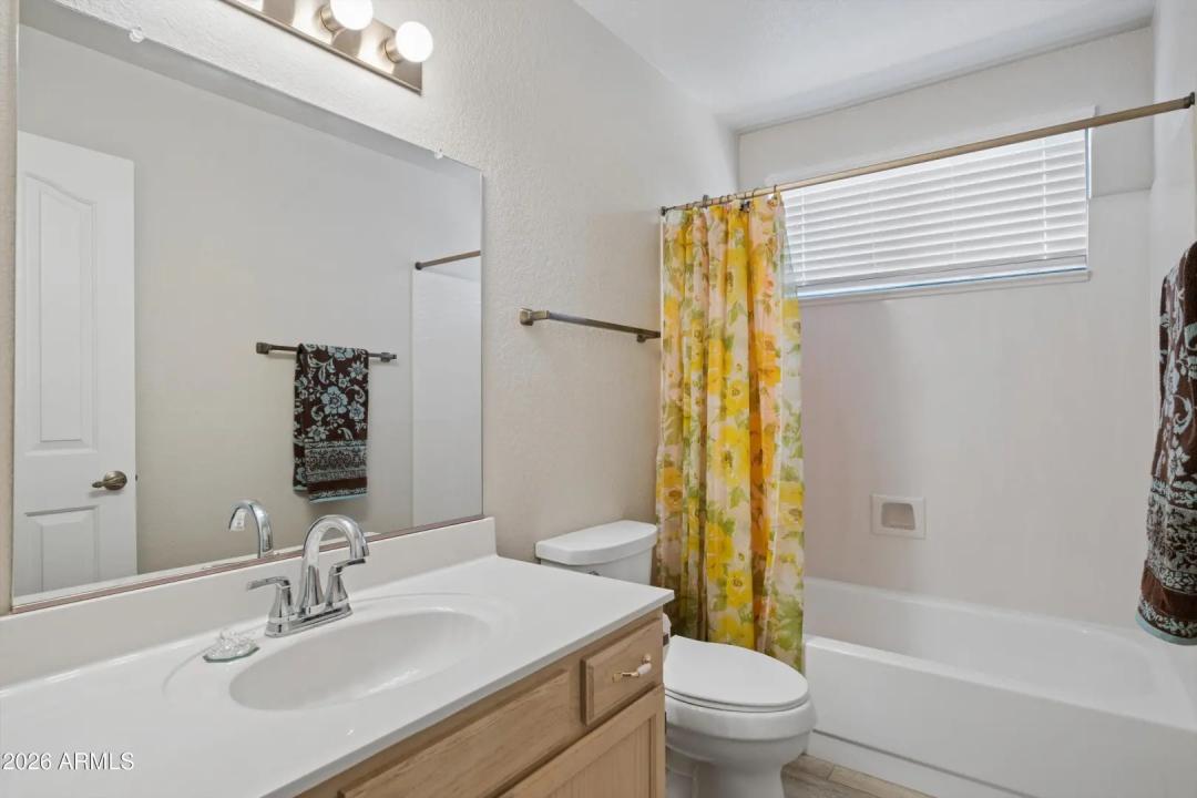 Real Estate Picture 38