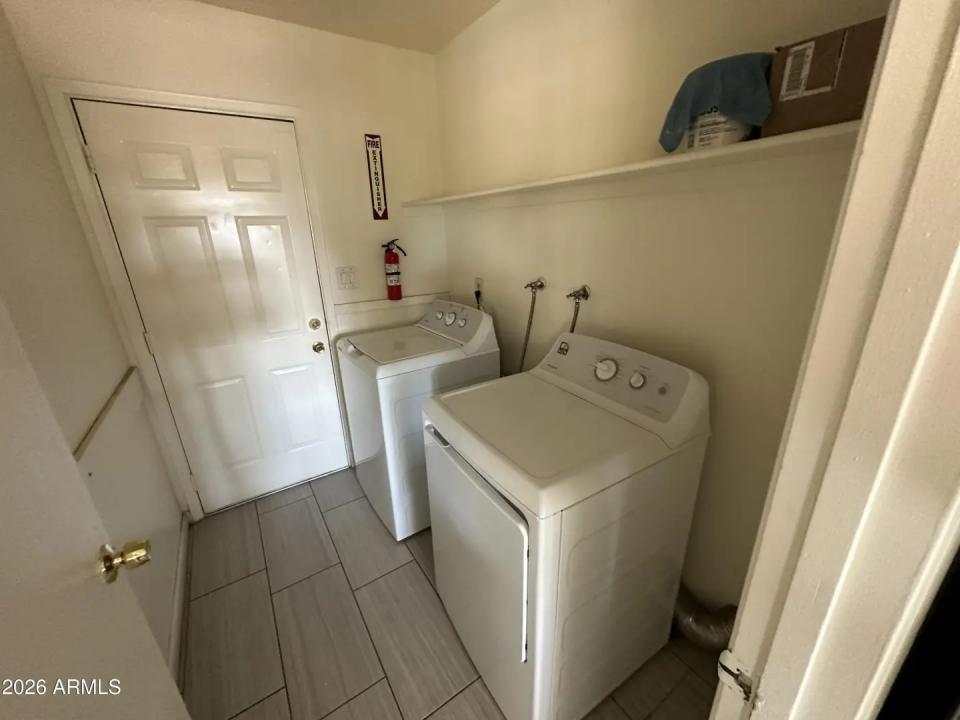 Real Estate Picture 7