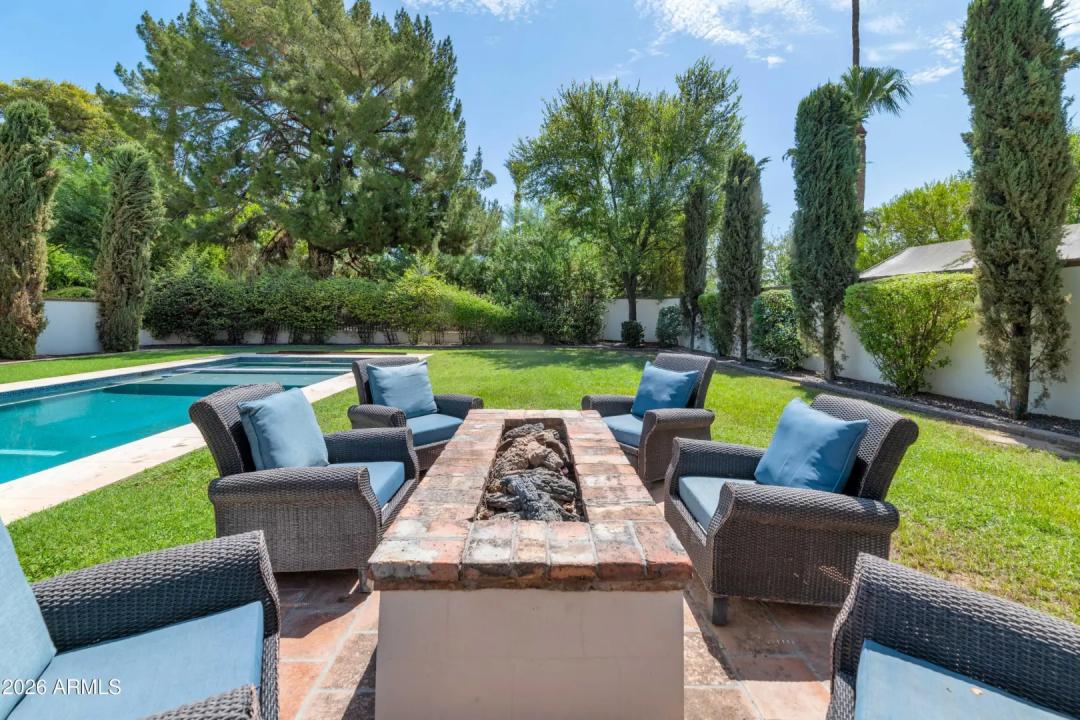 Real Estate Picture 36